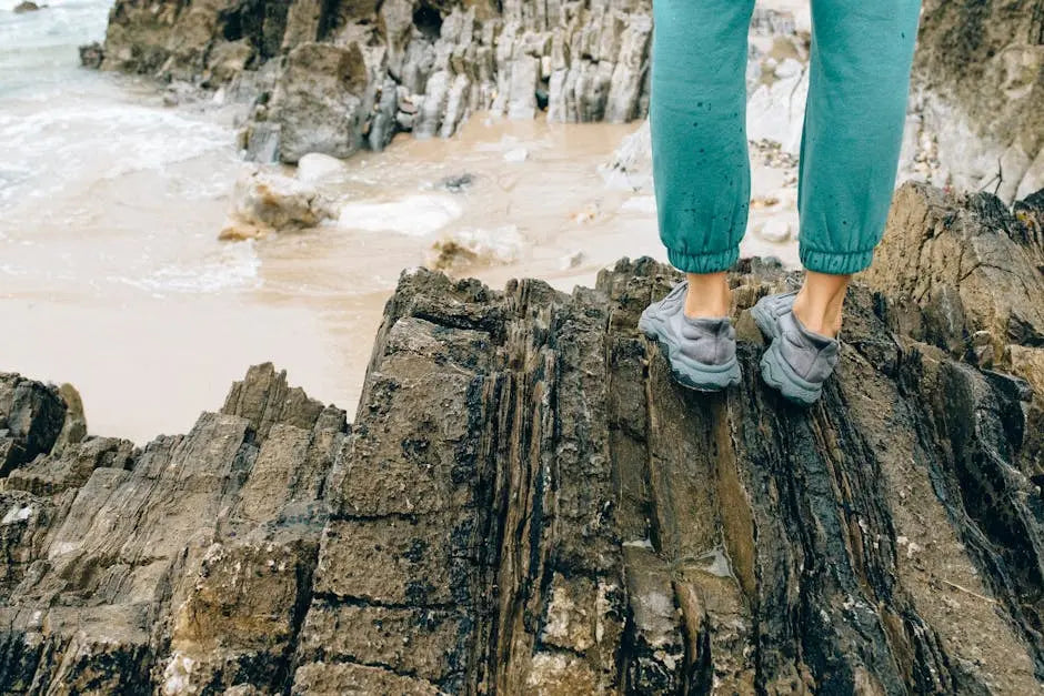 7 Ways Lightweight Sneakers Improve Your Outdoor Experience