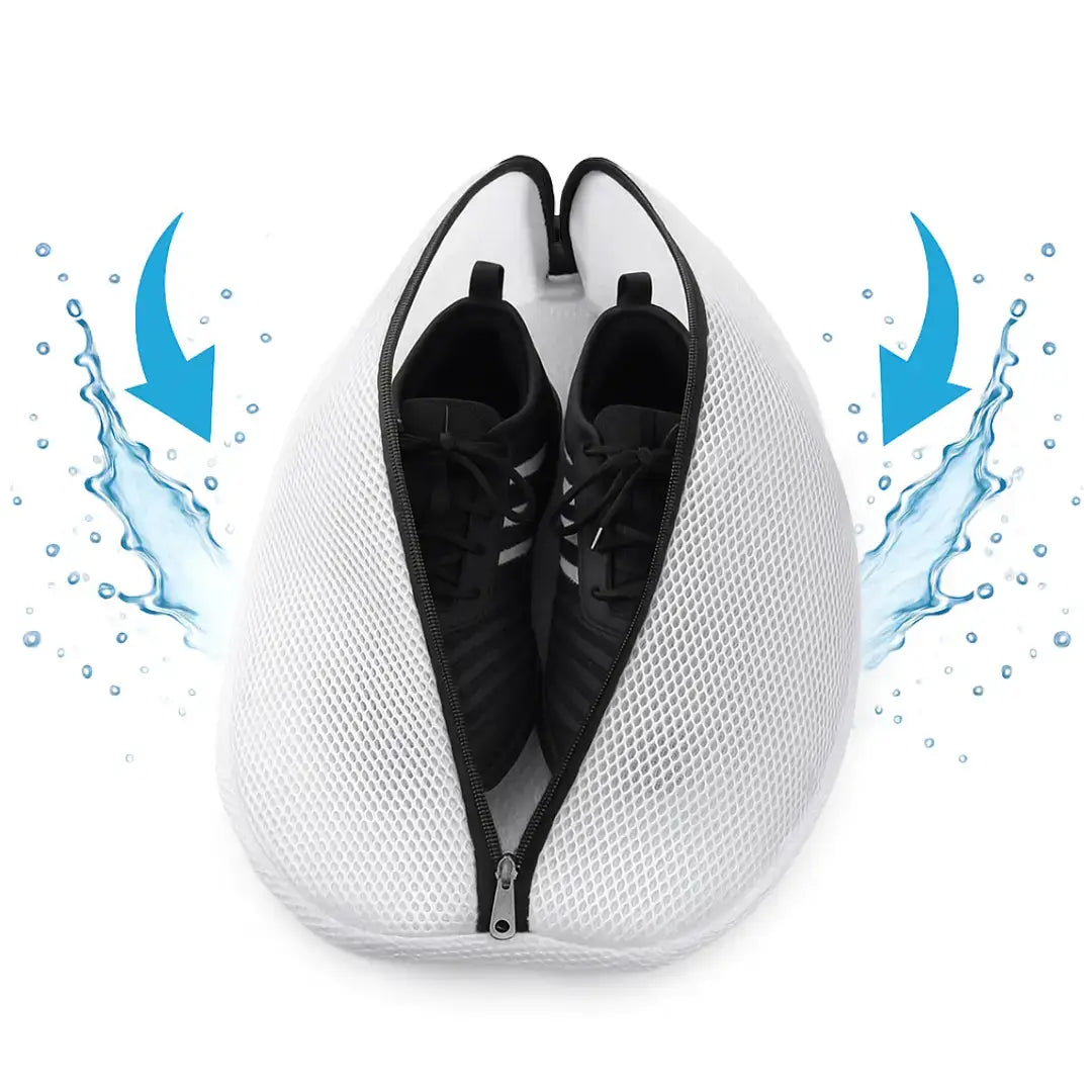 Protective laundry pouch for washing shoes